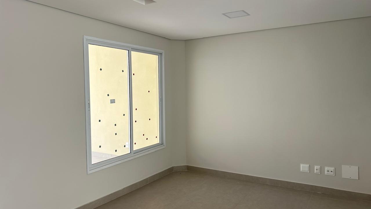 Casa à venda com 4 quartos, 160m² - Foto 4