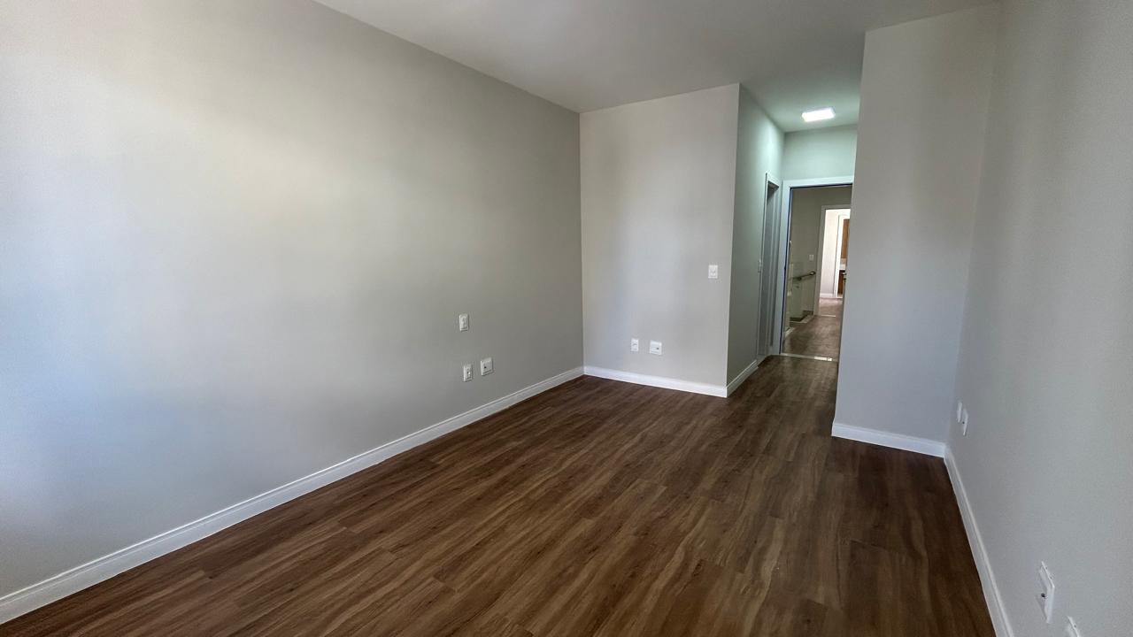 Casa à venda com 4 quartos, 160m² - Foto 11