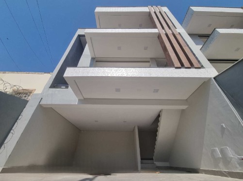 Casa para alugar com 3 quartos, 200m² - Foto 1