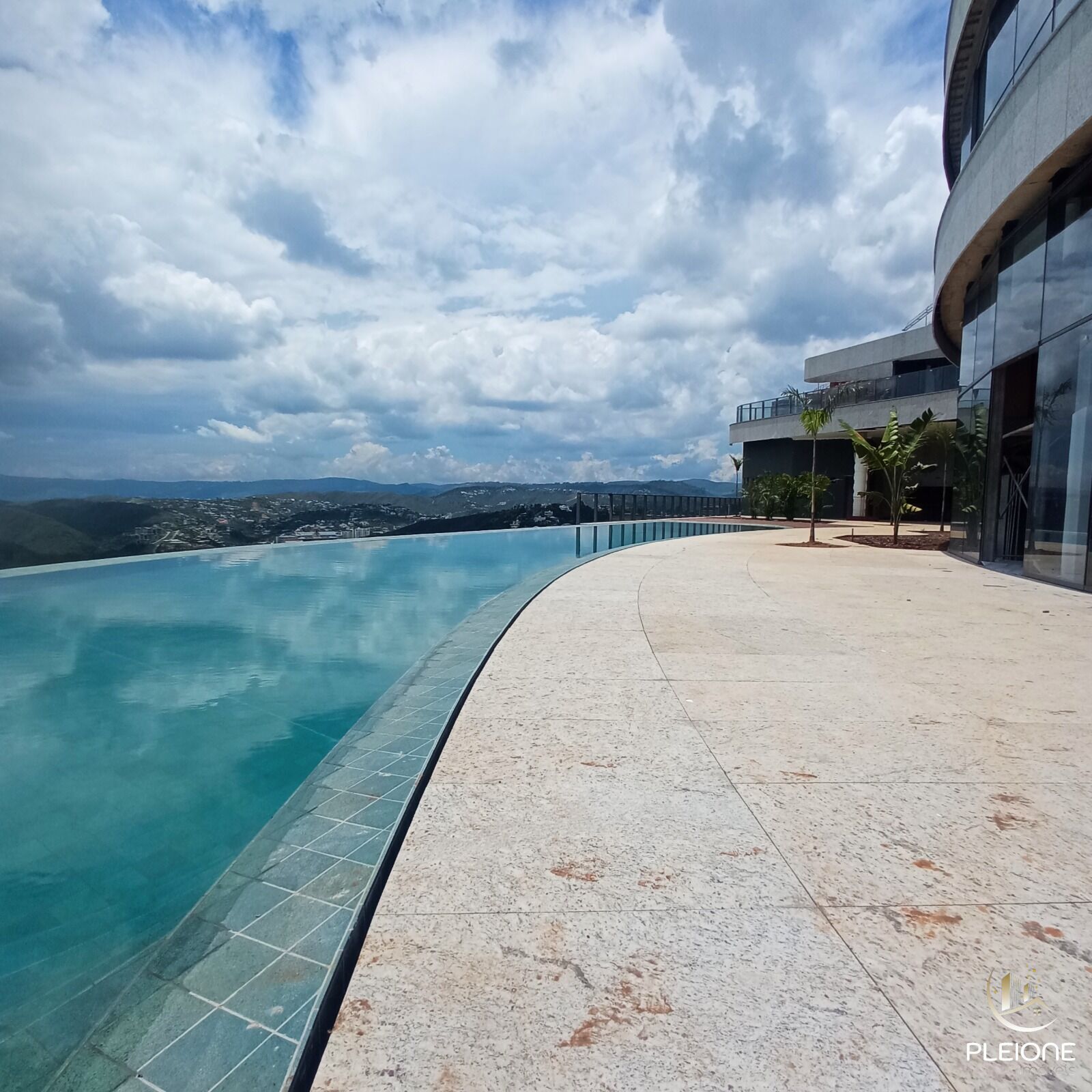 Apartamento à venda com 1 quarto, 757m² - Foto 10