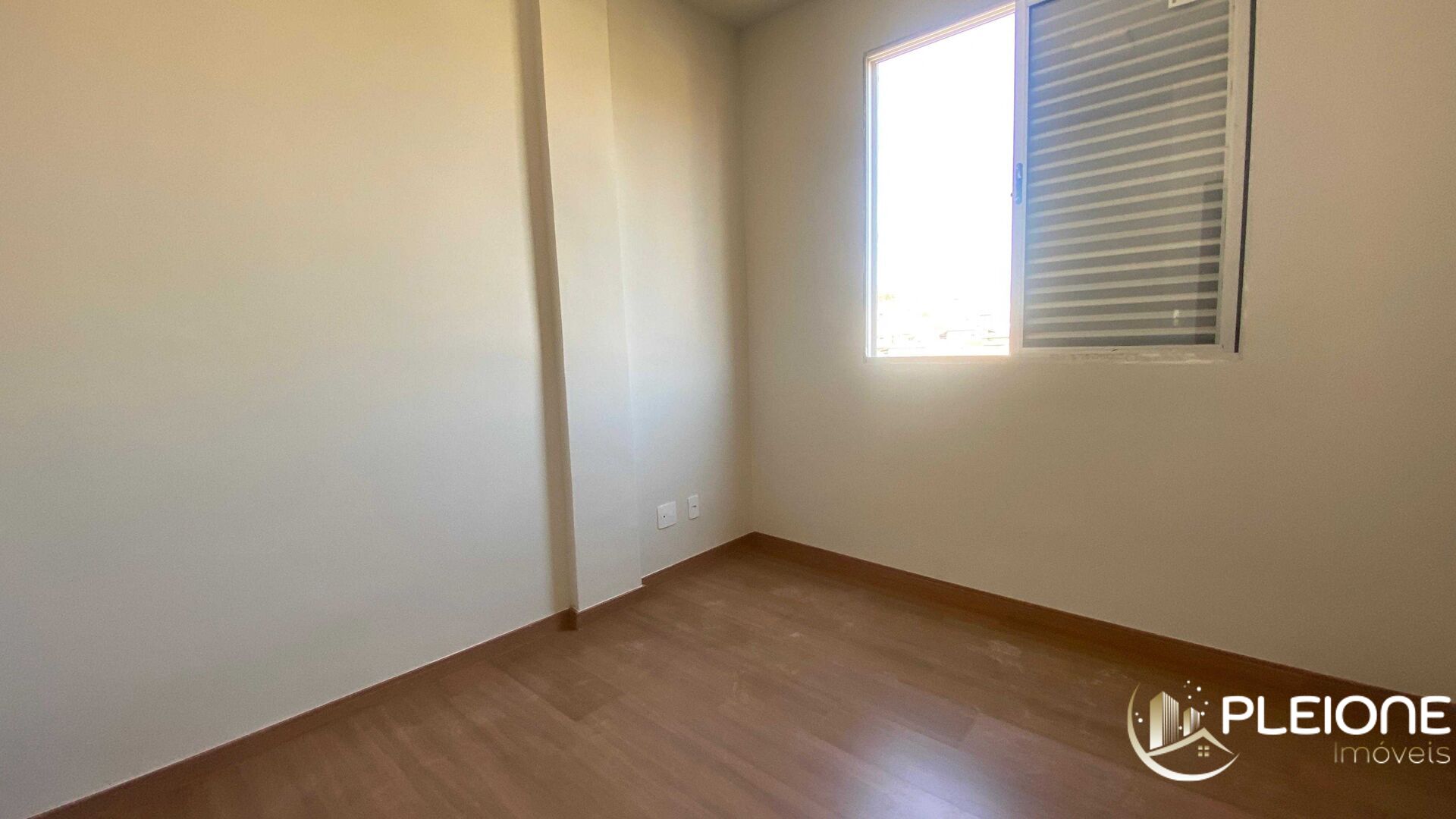 Apartamento à venda com 3 quartos, 85m² - Foto 11