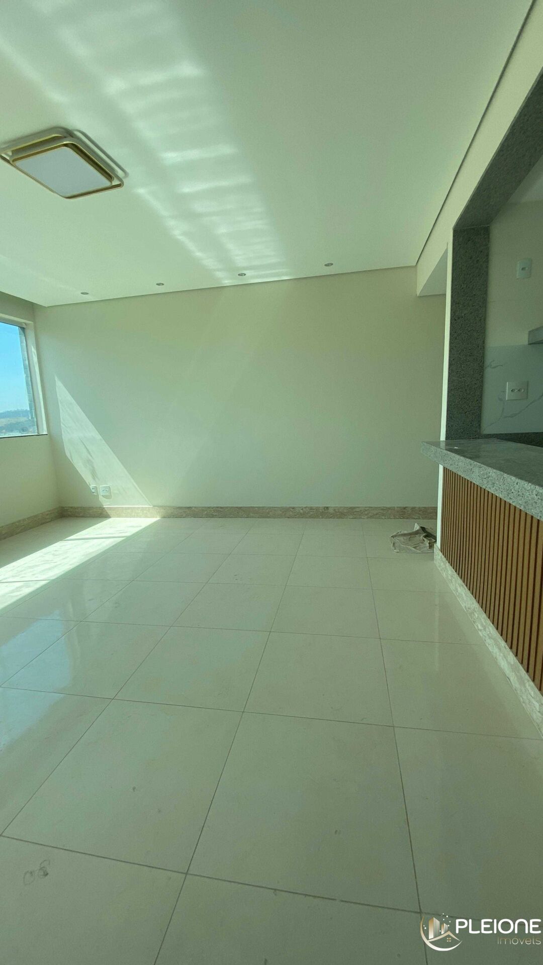 Apartamento à venda com 3 quartos, 85m² - Foto 4