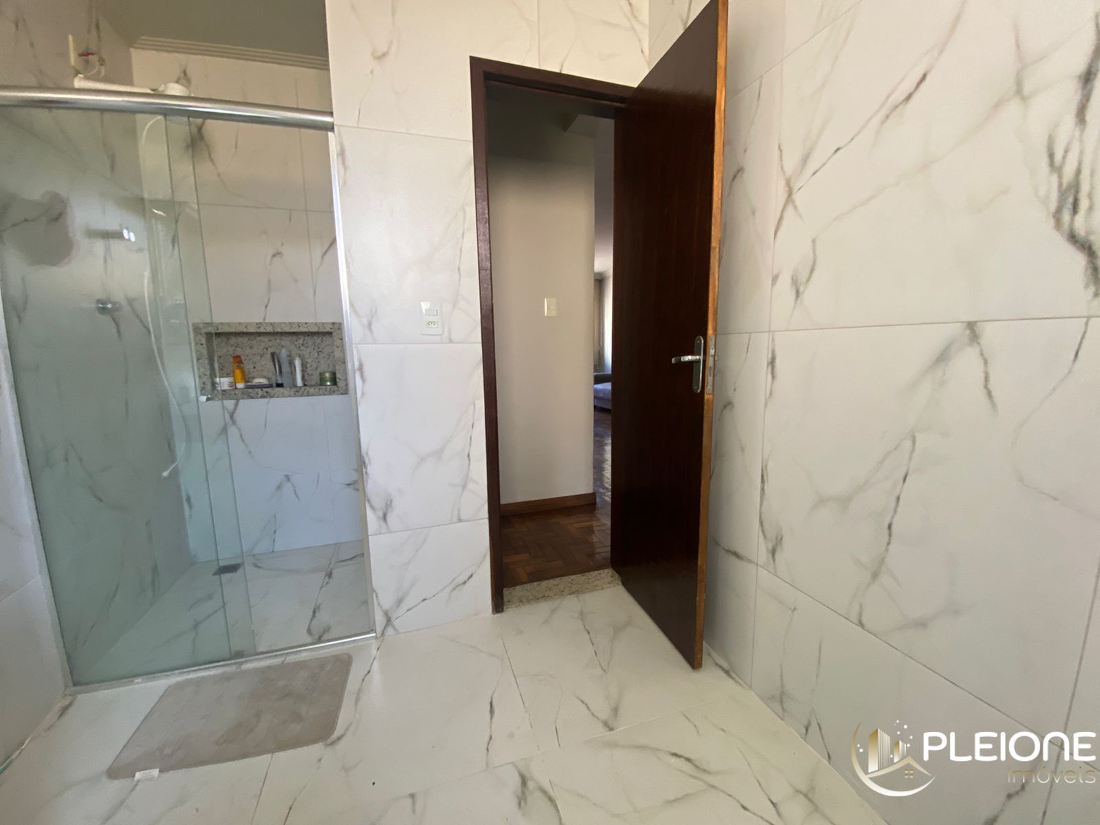 Casa à venda com 2 quartos, 300m² - Foto 25