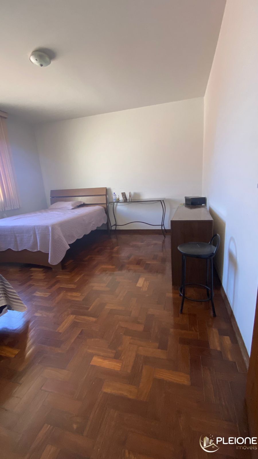 Casa à venda com 2 quartos, 300m² - Foto 11