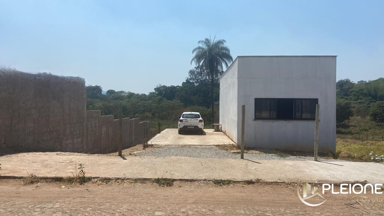 Casa à venda com 1 quarto, 525m² - Foto 2
