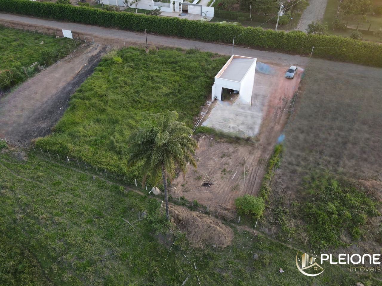 Casa à venda com 1 quarto, 525m² - Foto 1