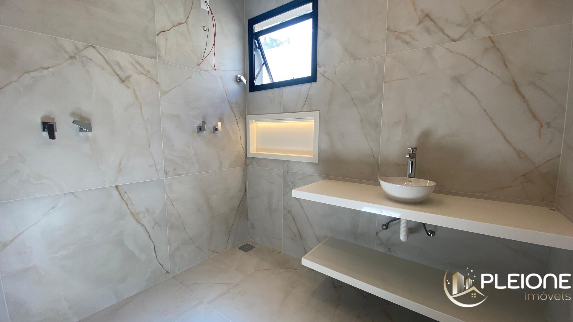 Casa à venda com 3 quartos, 225m² - Foto 13