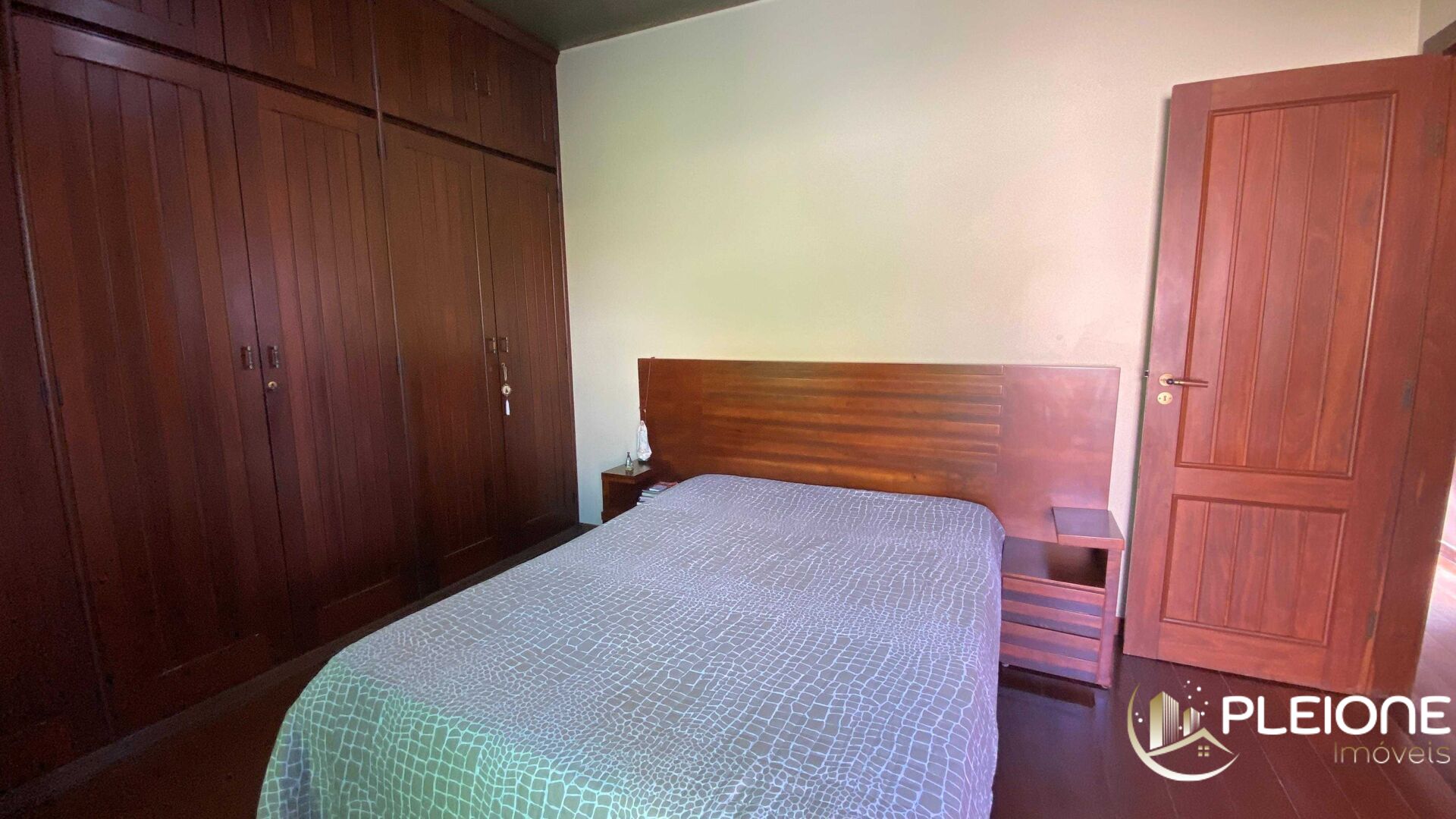 Casa à venda com 4 quartos, 353m² - Foto 14