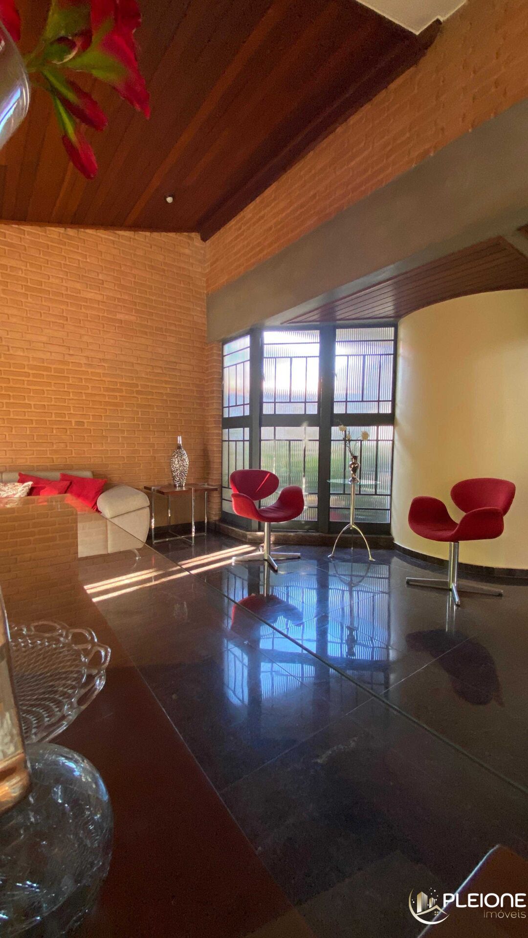 Casa à venda com 4 quartos, 353m² - Foto 2