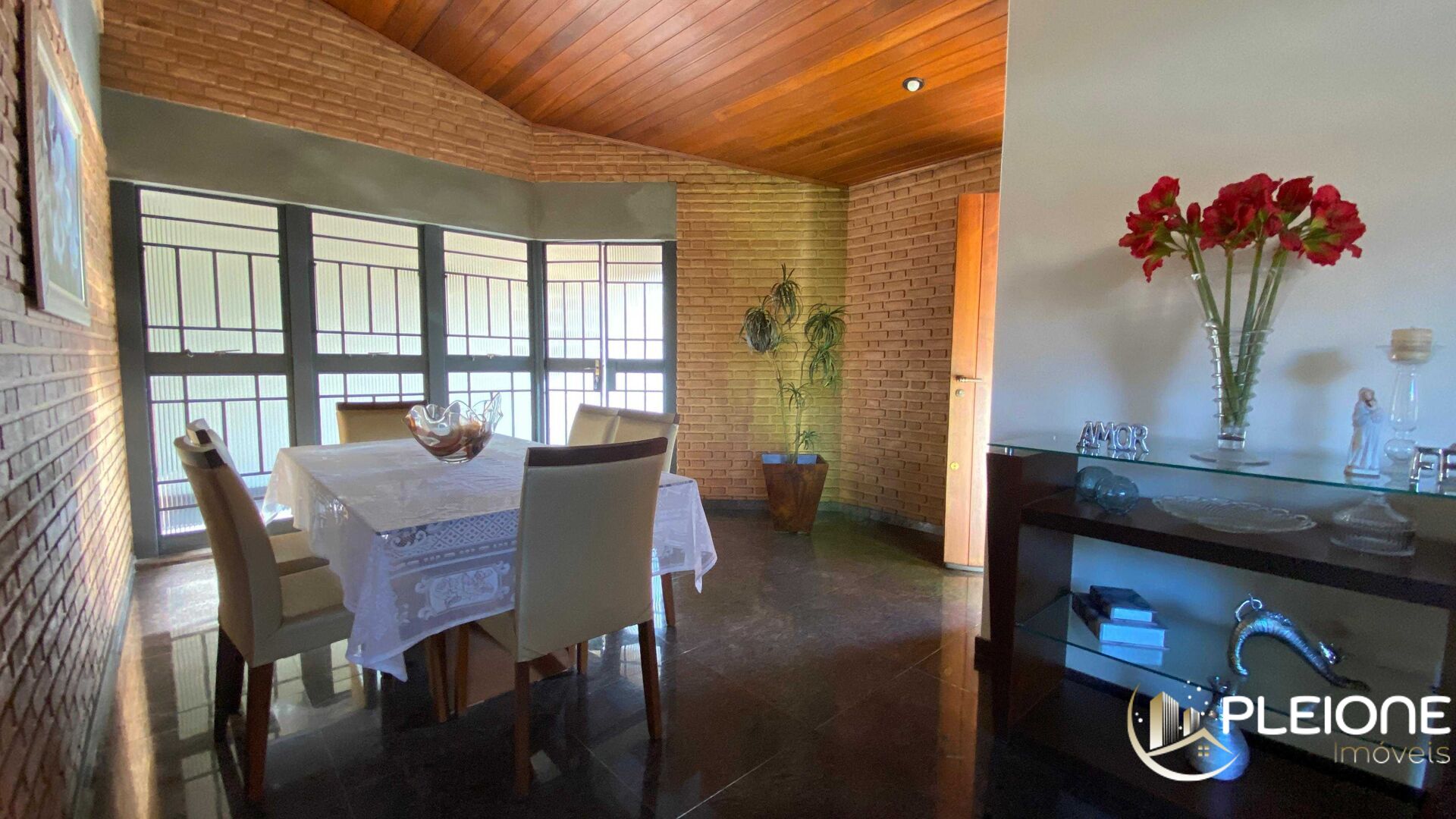 Casa à venda com 4 quartos, 353m² - Foto 3