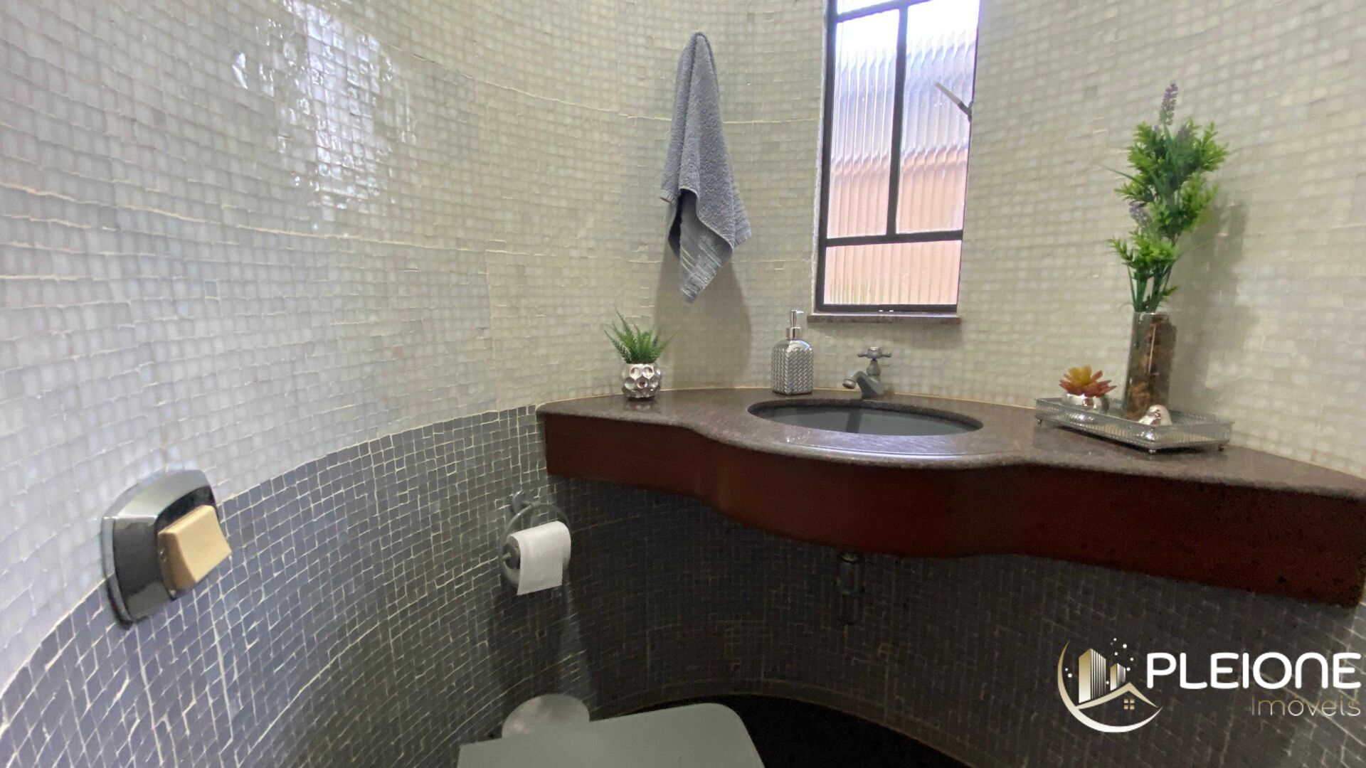 Casa à venda com 4 quartos, 353m² - Foto 24