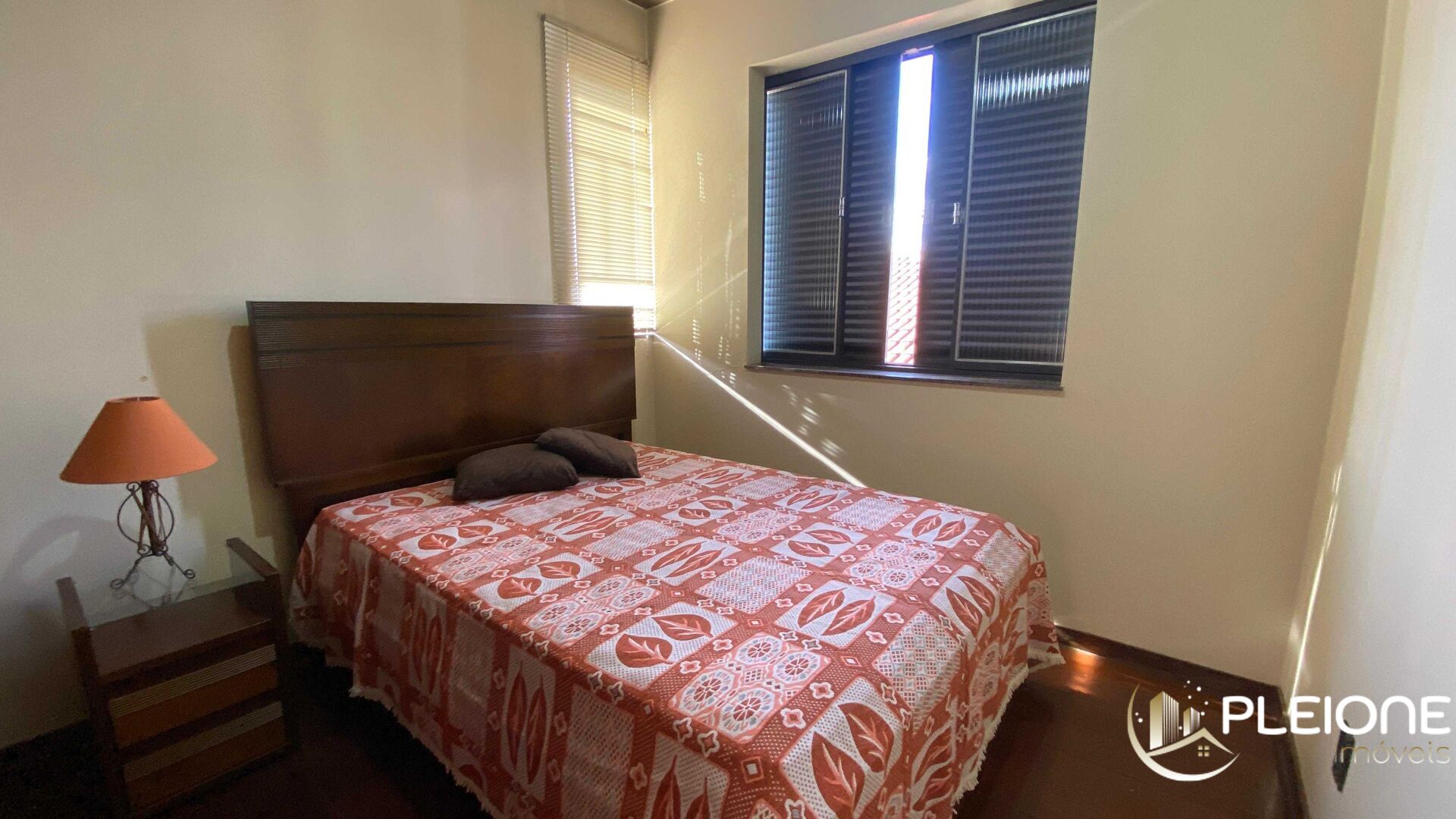 Casa à venda com 4 quartos, 353m² - Foto 20