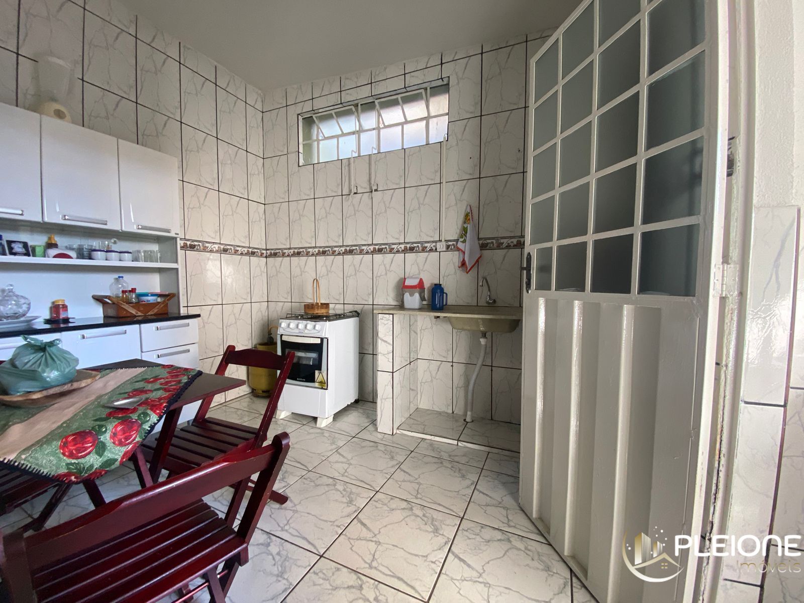 Casa à venda com 1 quarto, 200m² - Foto 11