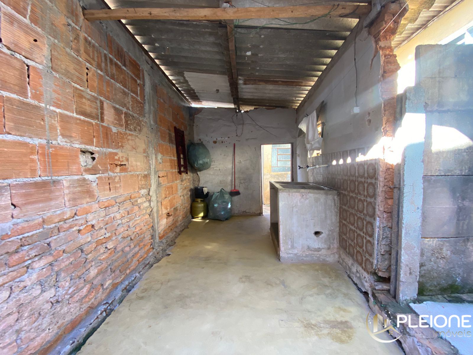 Casa à venda com 1 quarto, 200m² - Foto 19