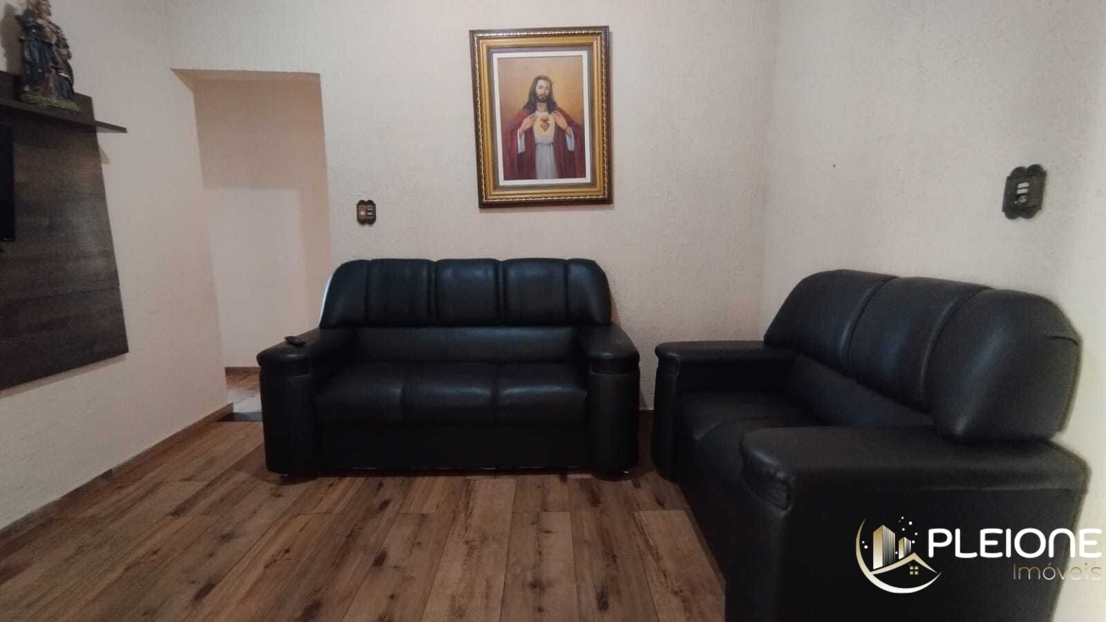 Casa à venda com 3 quartos, 300m² - Foto 7