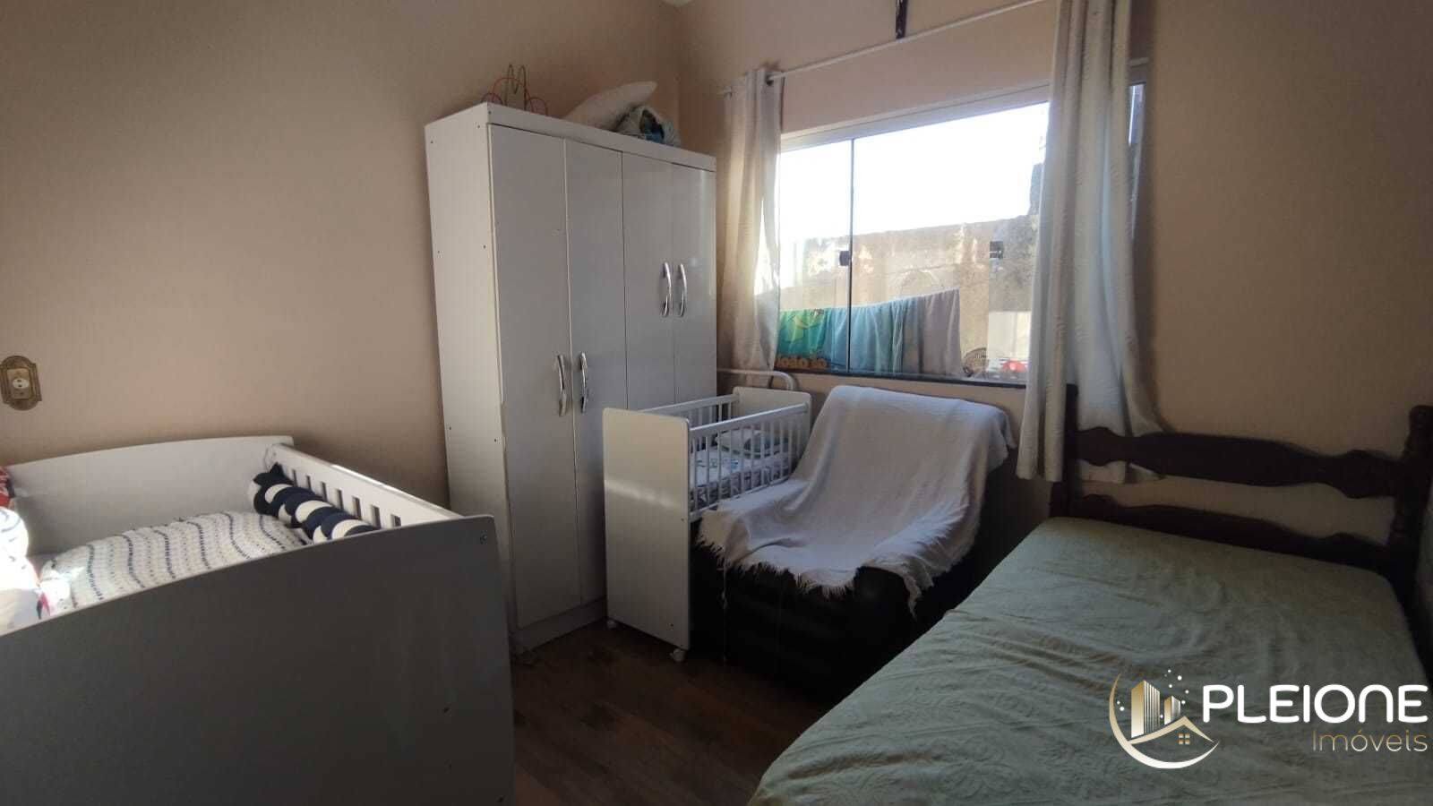 Casa à venda com 3 quartos, 300m² - Foto 11