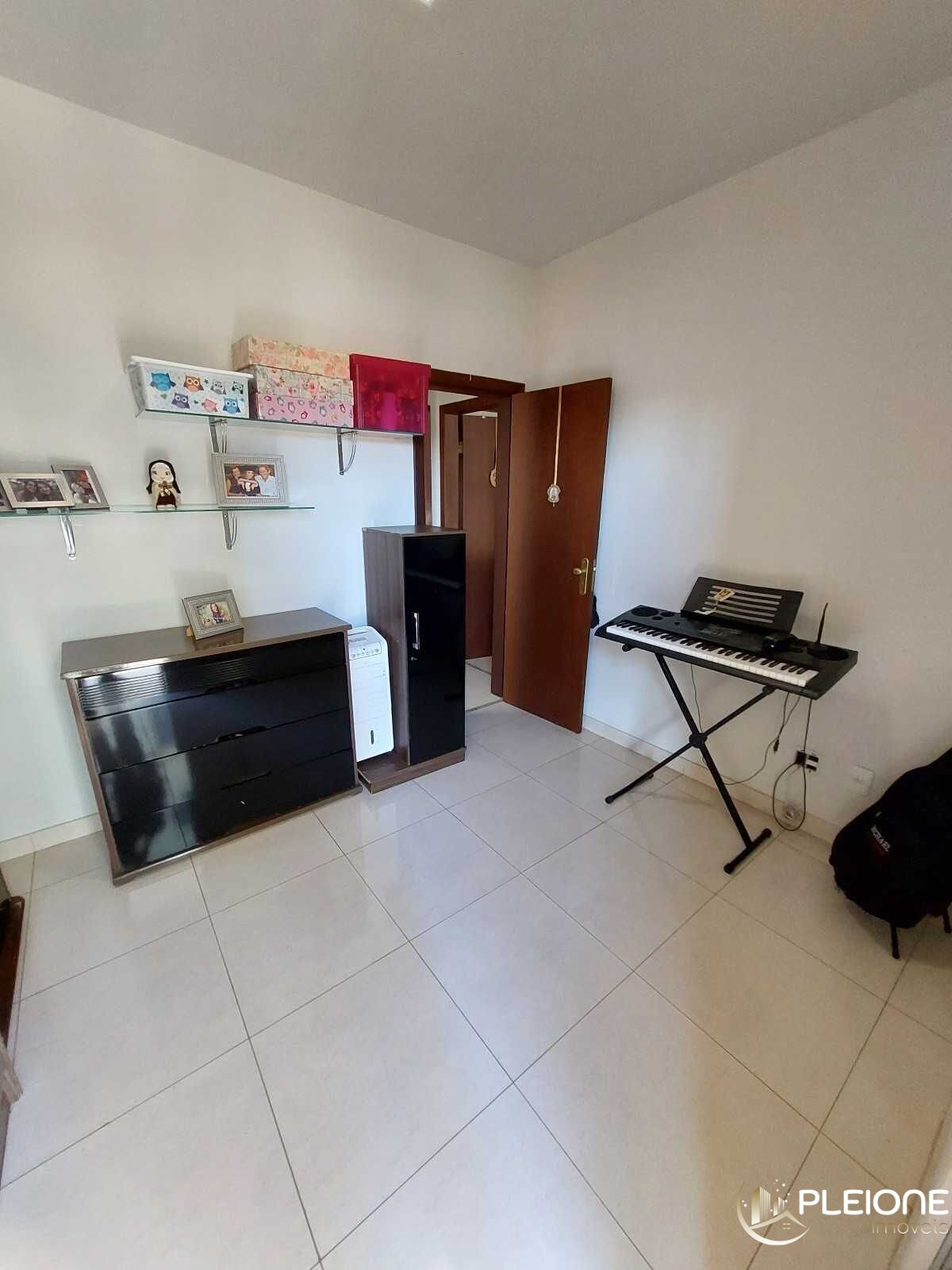 Apartamento à venda com 3 quartos, 220m² - Foto 25