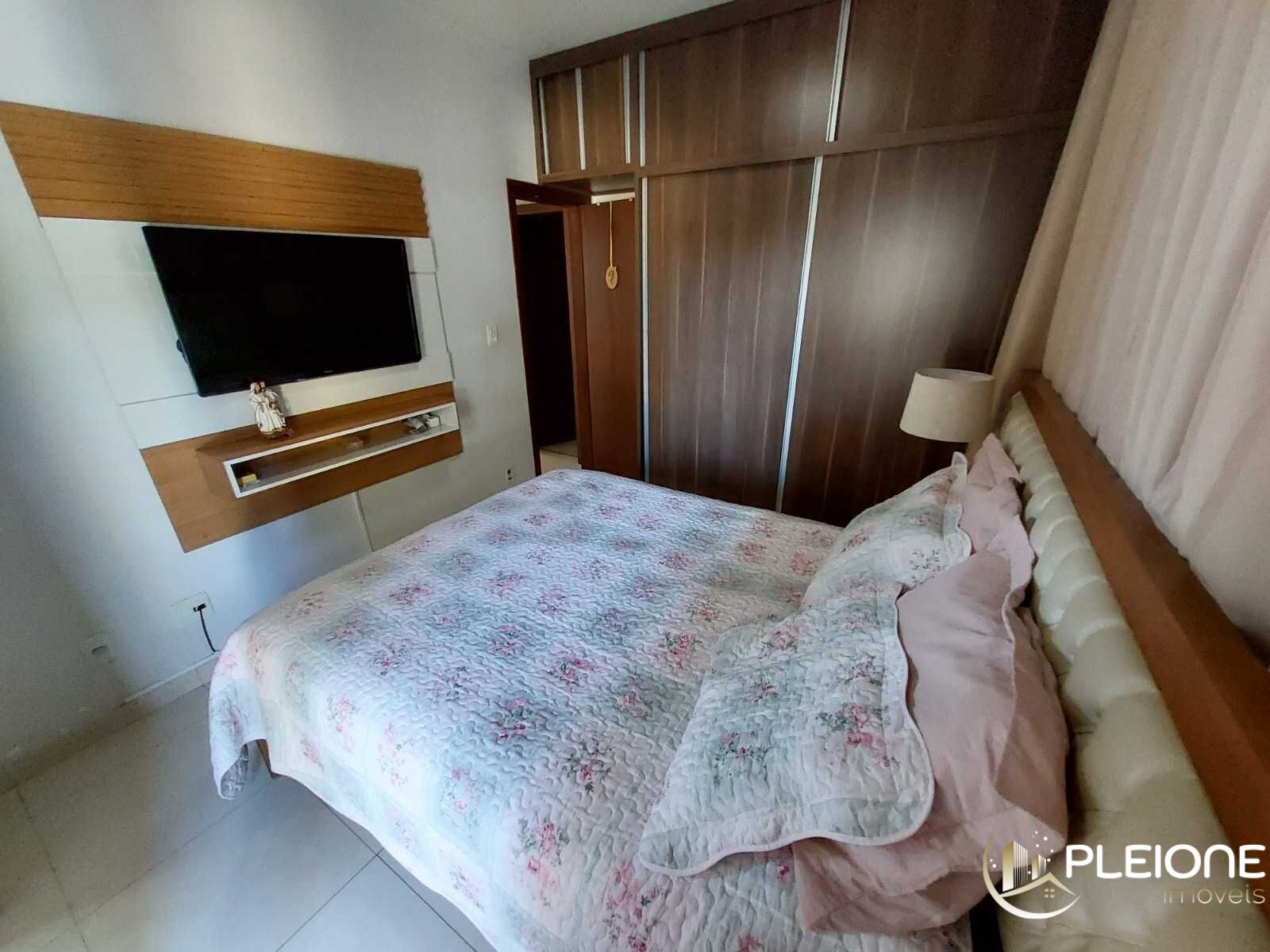 Apartamento à venda com 3 quartos, 220m² - Foto 13