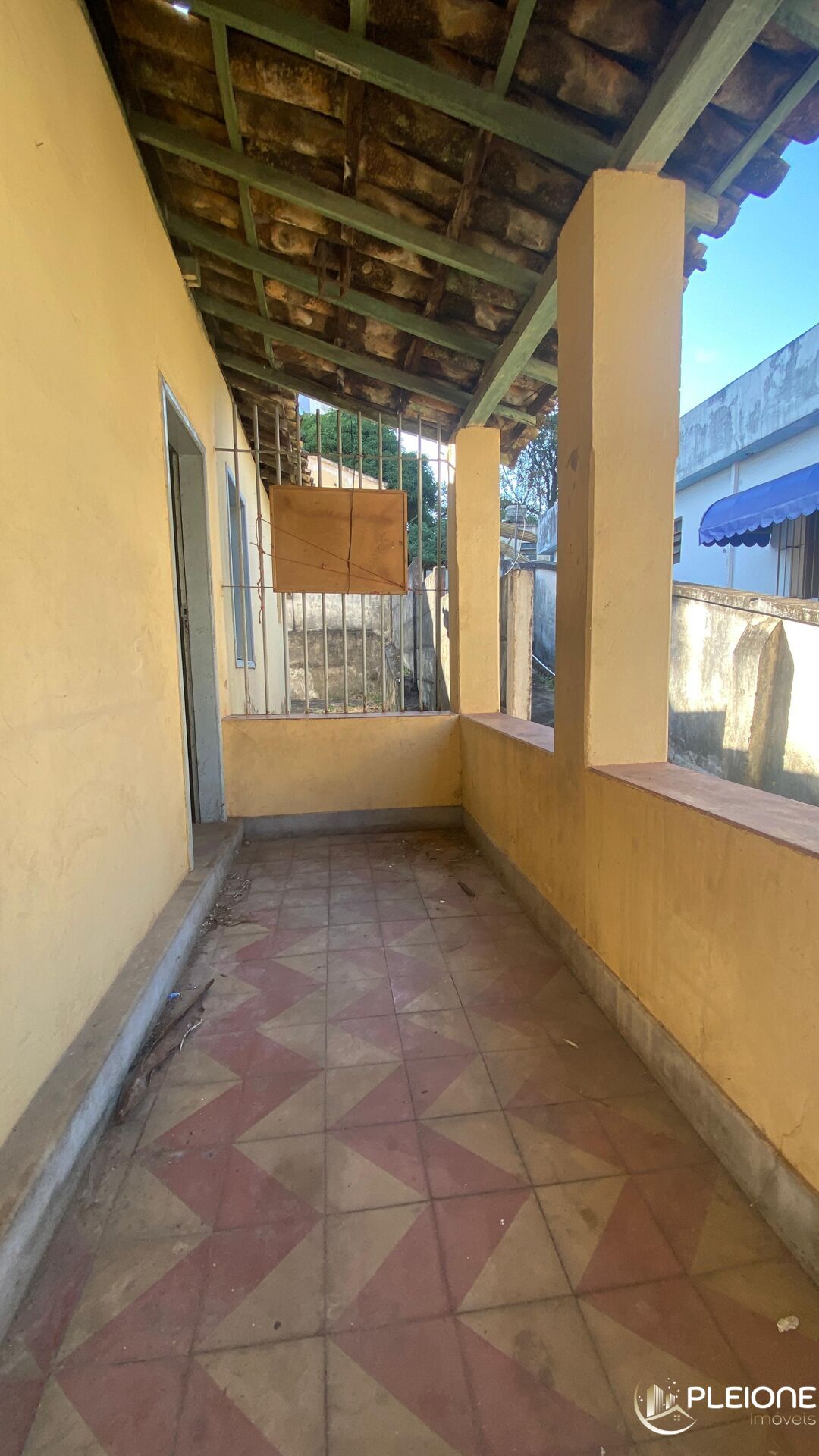 Casa à venda com 3 quartos, 310m² - Foto 6