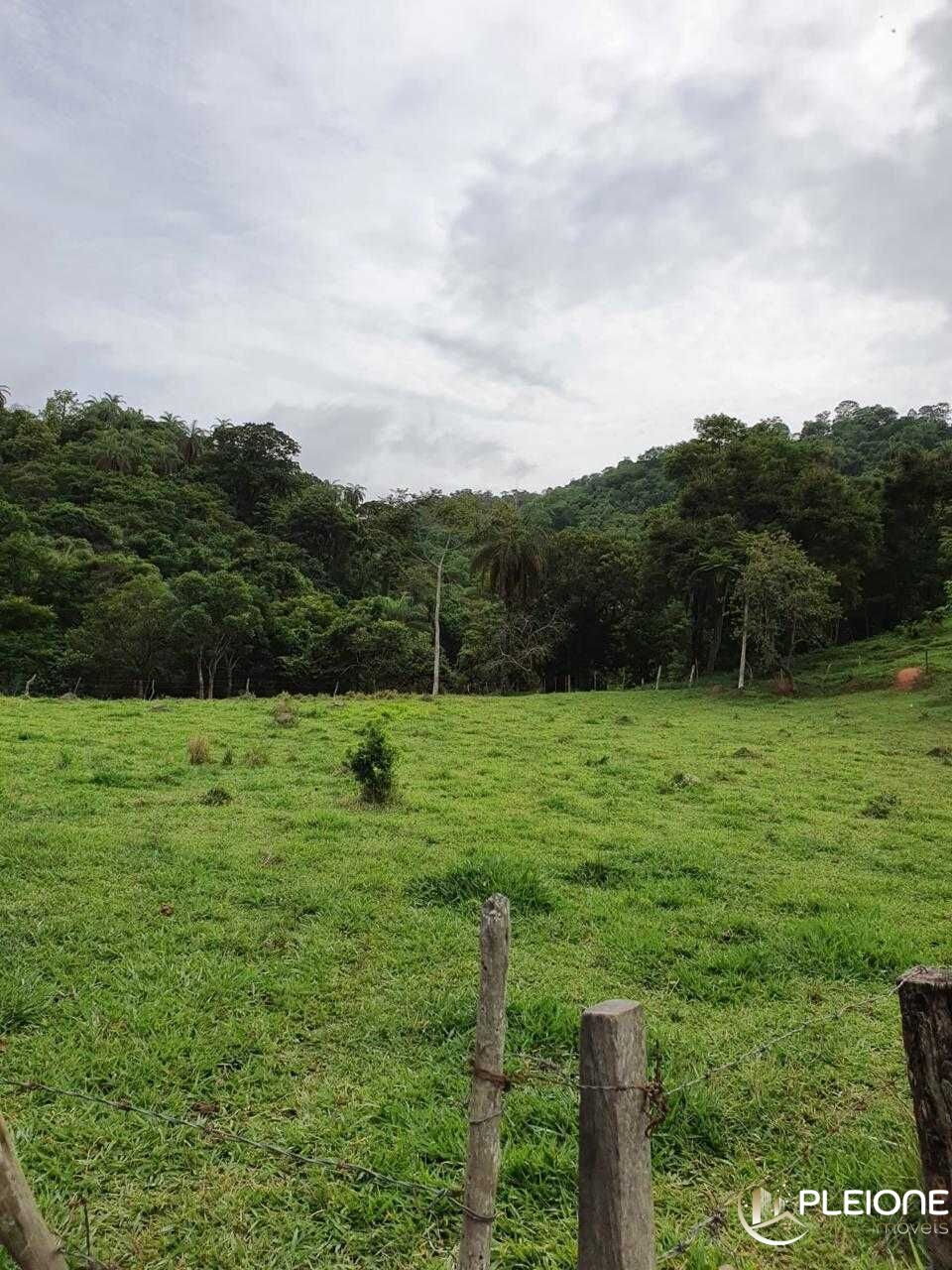 Chácara à venda com 1 quarto, 37m² - Foto 1