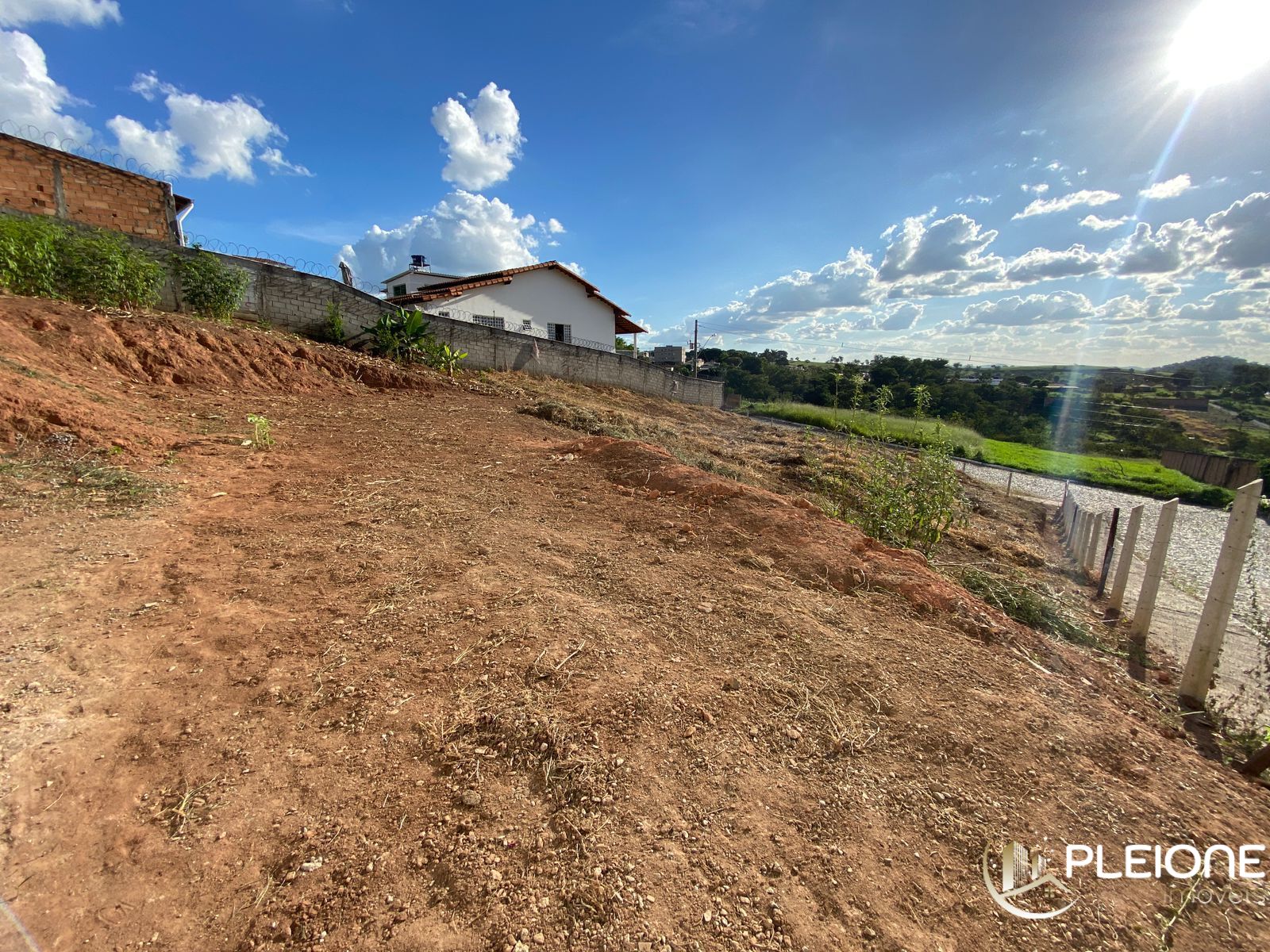 Terreno à venda, 333m² - Foto 1