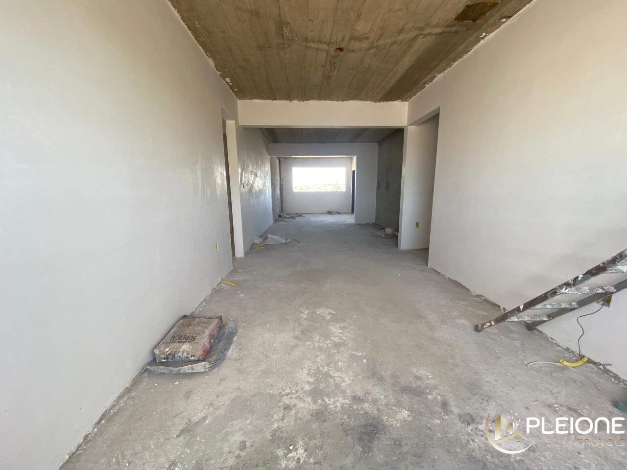 Apartamento à venda com 3 quartos, 122m² - Foto 11