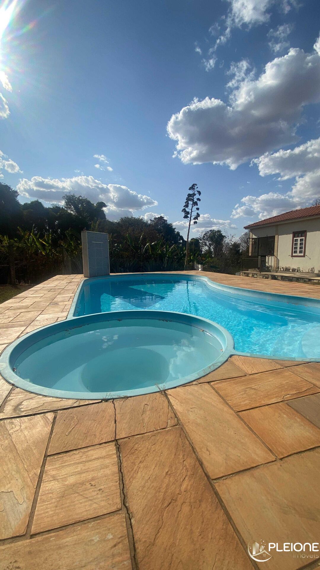 Chácara à venda com 3 quartos, 7400m² - Foto 2