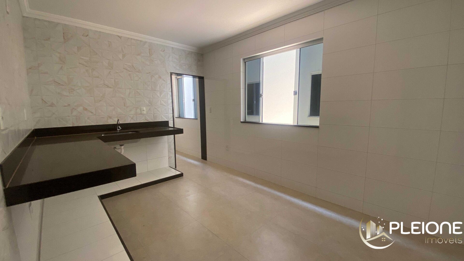 Apartamento à venda com 3 quartos, 600m² - Foto 3