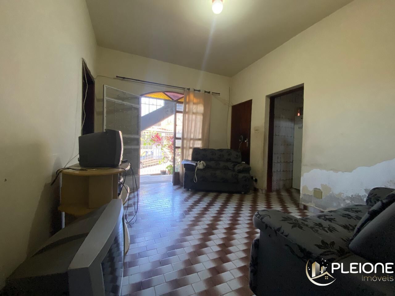 Casa à venda com 3 quartos, 119m² - Foto 1