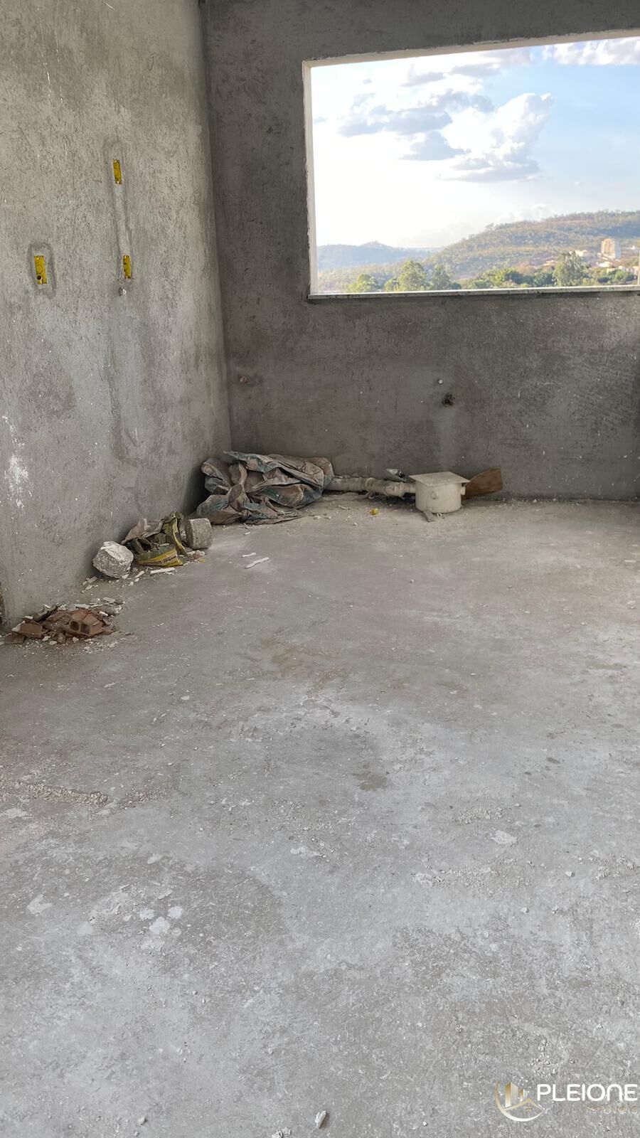 Apartamento à venda com 3 quartos, 188m² - Foto 9