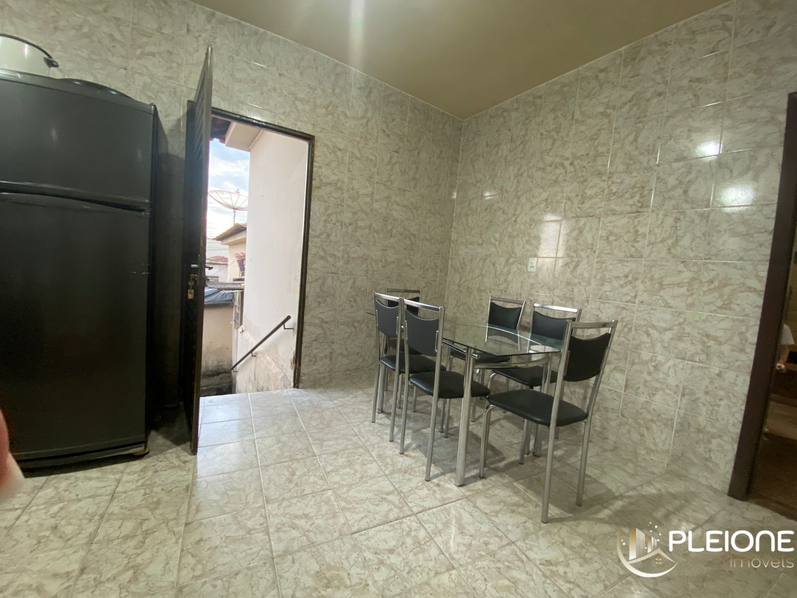 Casa à venda com 3 quartos, 251m² - Foto 11