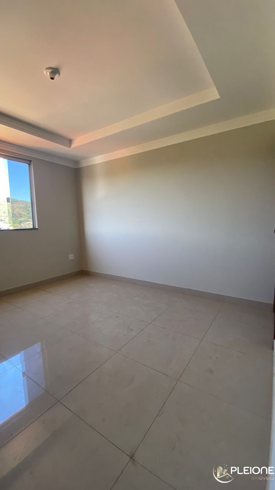 Apartamento à venda com 3 quartos, 184m² - Foto 4