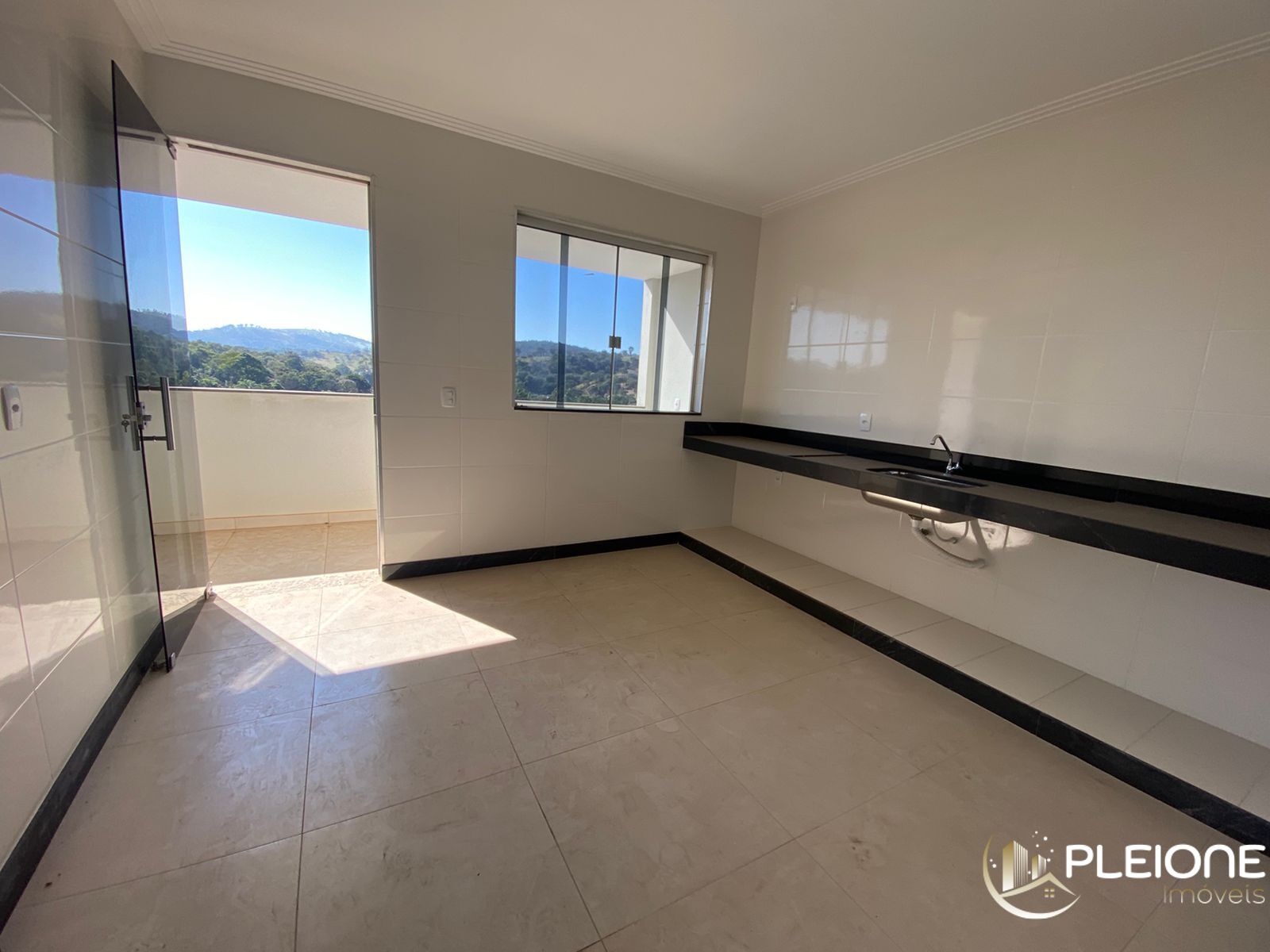 Apartamento à venda com 3 quartos, 184m² - Foto 7