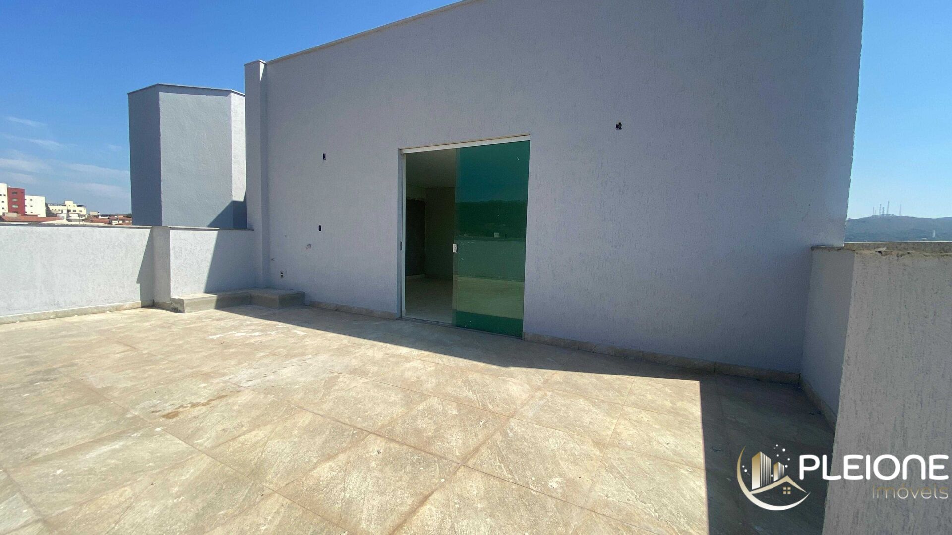 Apartamento à venda com 3 quartos, 170m² - Foto 1
