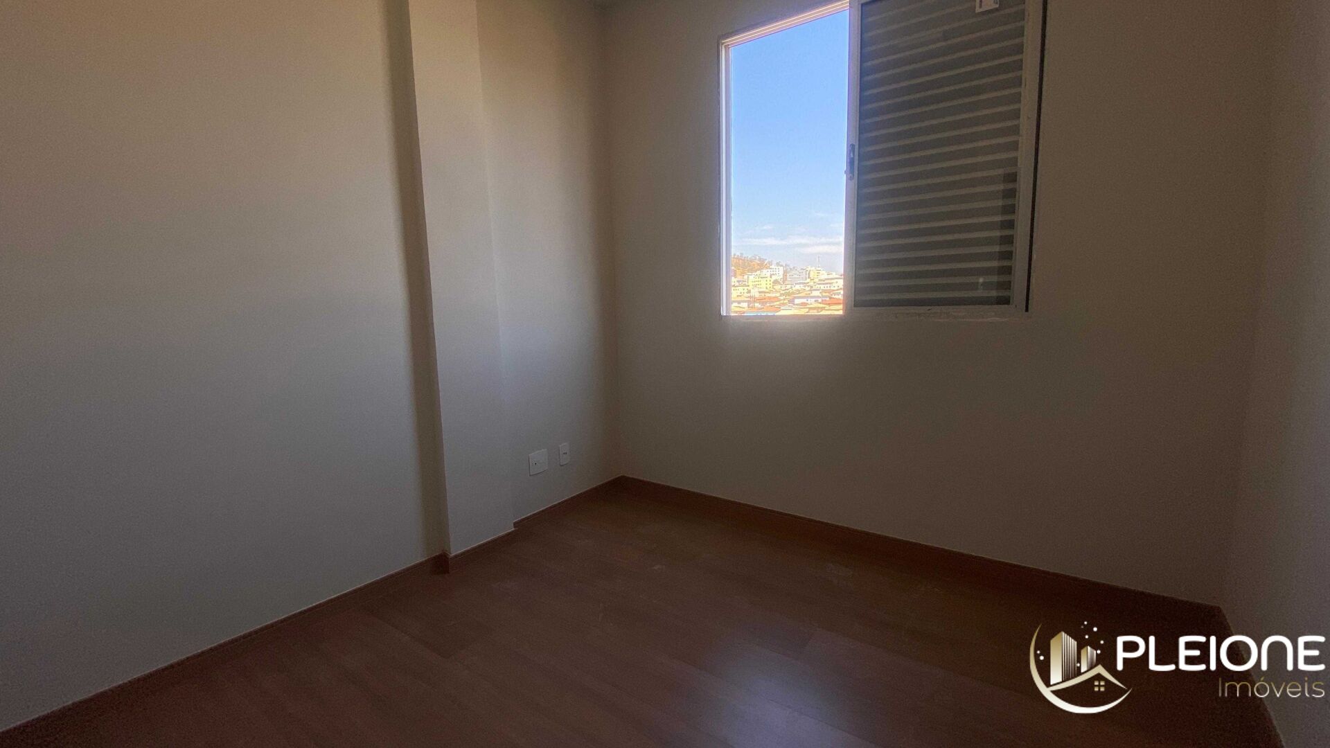 Apartamento à venda com 3 quartos, 170m² - Foto 7