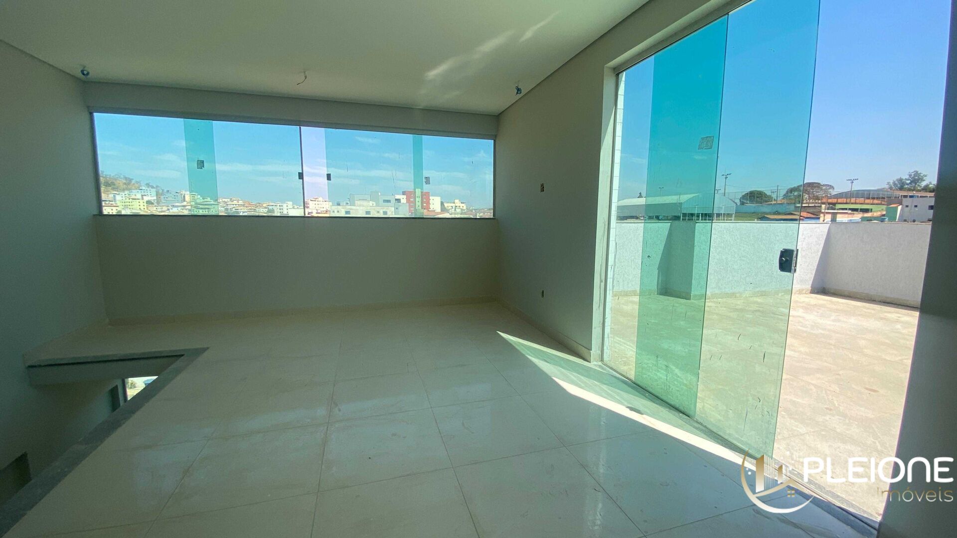 Apartamento à venda com 3 quartos, 170m² - Foto 15