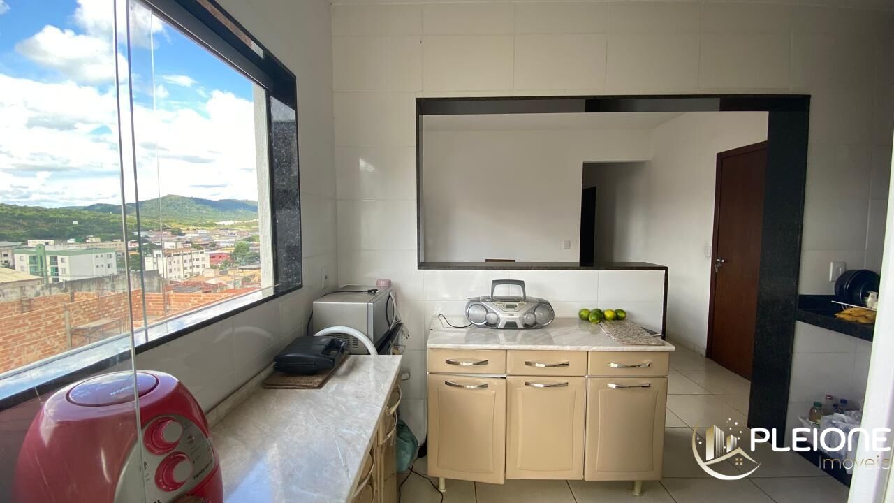 Apartamento à venda com 3 quartos, 130m² - Foto 3