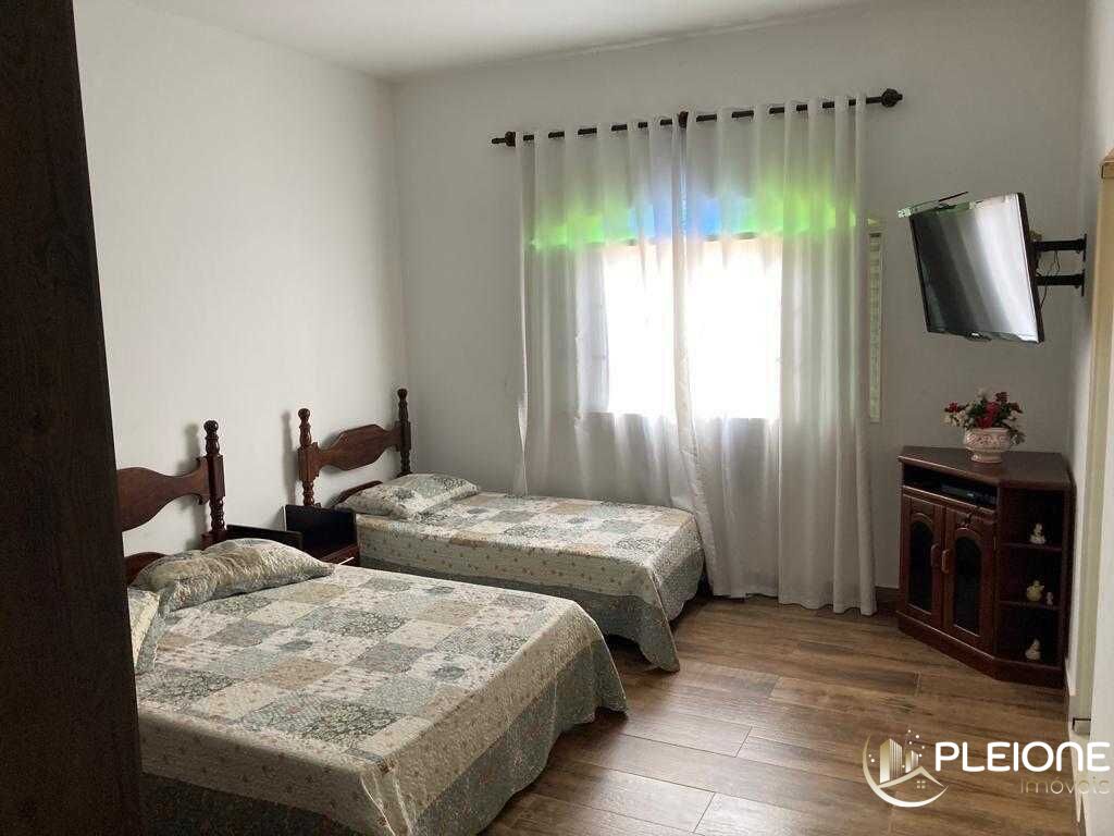 Chácara à venda com 5 quartos, 11600m² - Foto 8