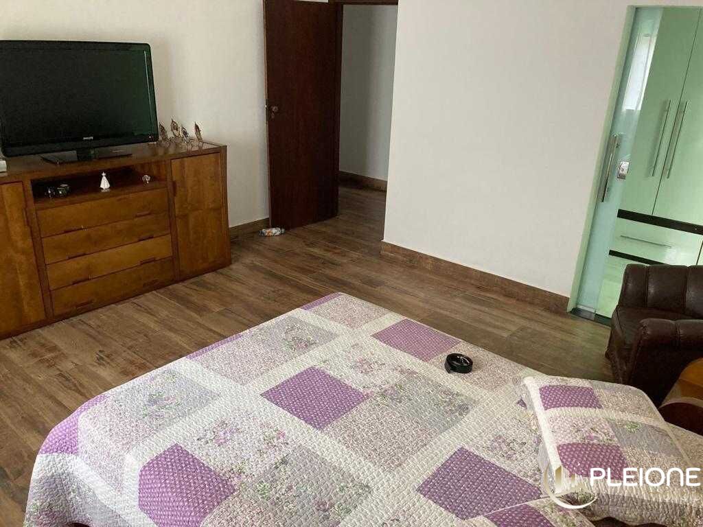 Chácara à venda com 5 quartos, 11600m² - Foto 10