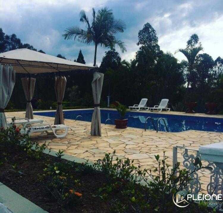Chácara à venda com 5 quartos, 11600m² - Foto 2