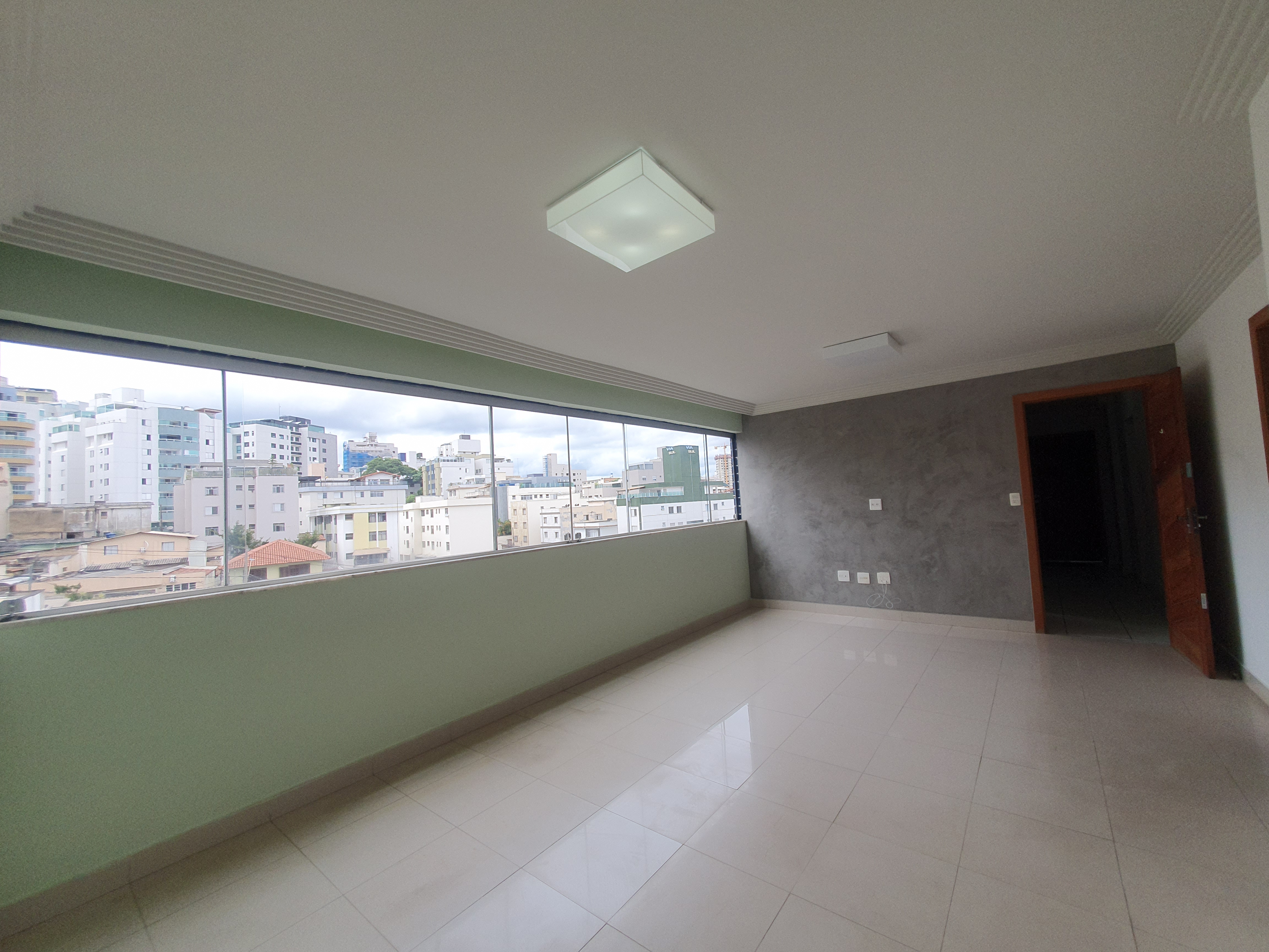 Apartamento à venda com 3 quartos, 90m² - Foto 4