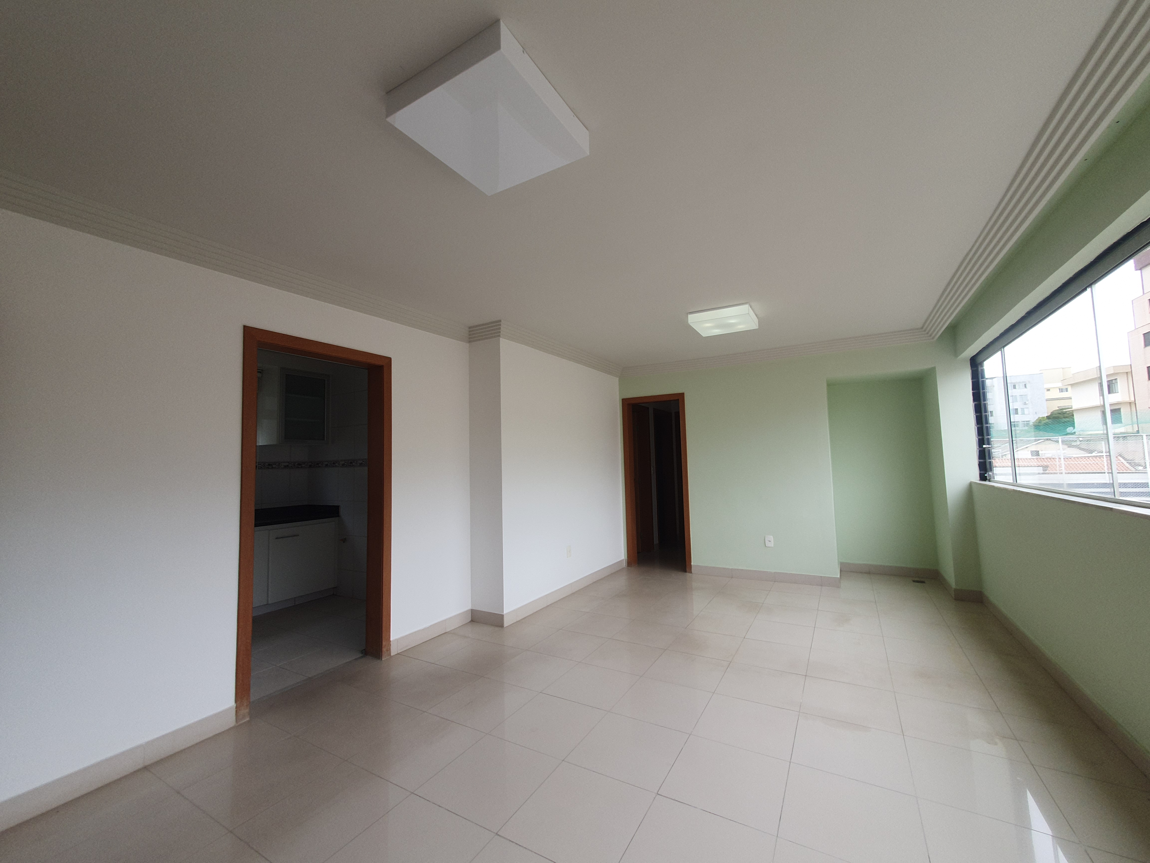 Apartamento à venda com 3 quartos, 90m² - Foto 3