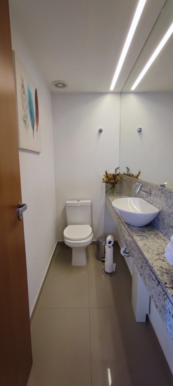 Apartamento para alugar com 4 quartos, 180m² - Foto 9