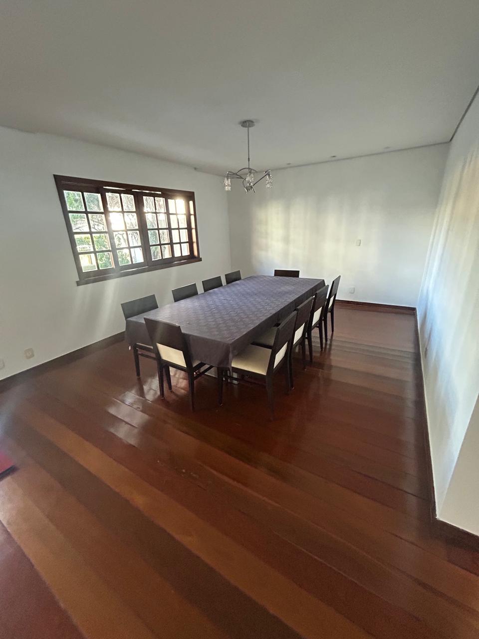 Casa para alugar com 4 quartos, 430m² - Foto 4