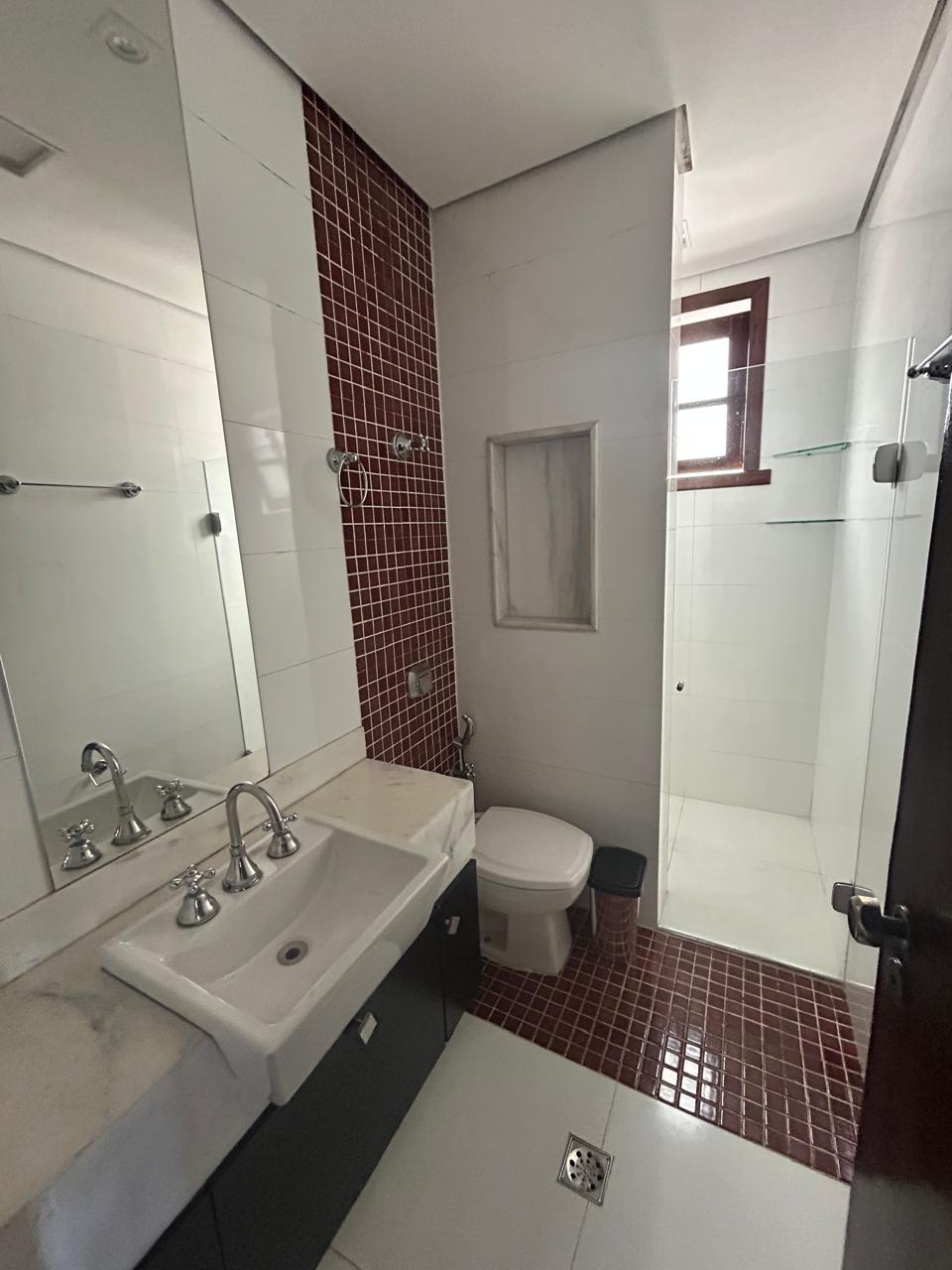 Casa para alugar com 4 quartos, 430m² - Foto 16