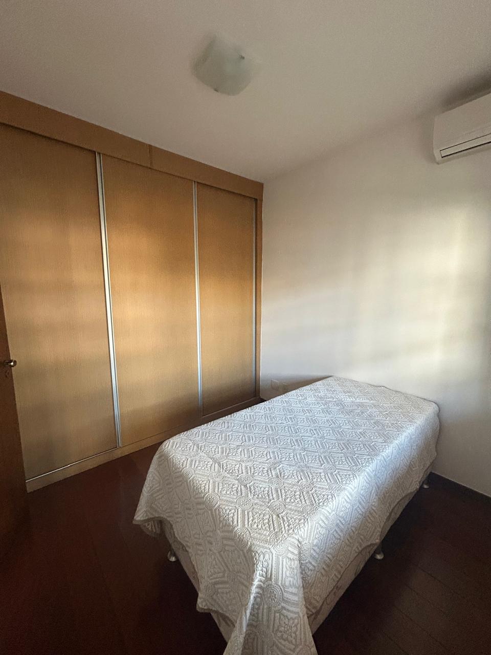 Casa para alugar com 4 quartos, 430m² - Foto 9