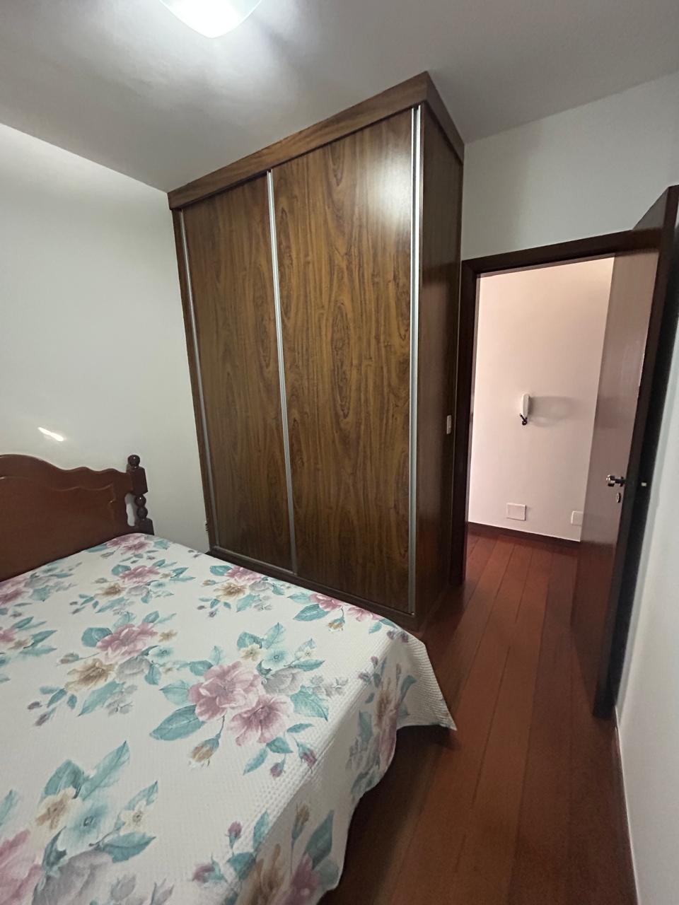 Casa para alugar com 4 quartos, 430m² - Foto 7
