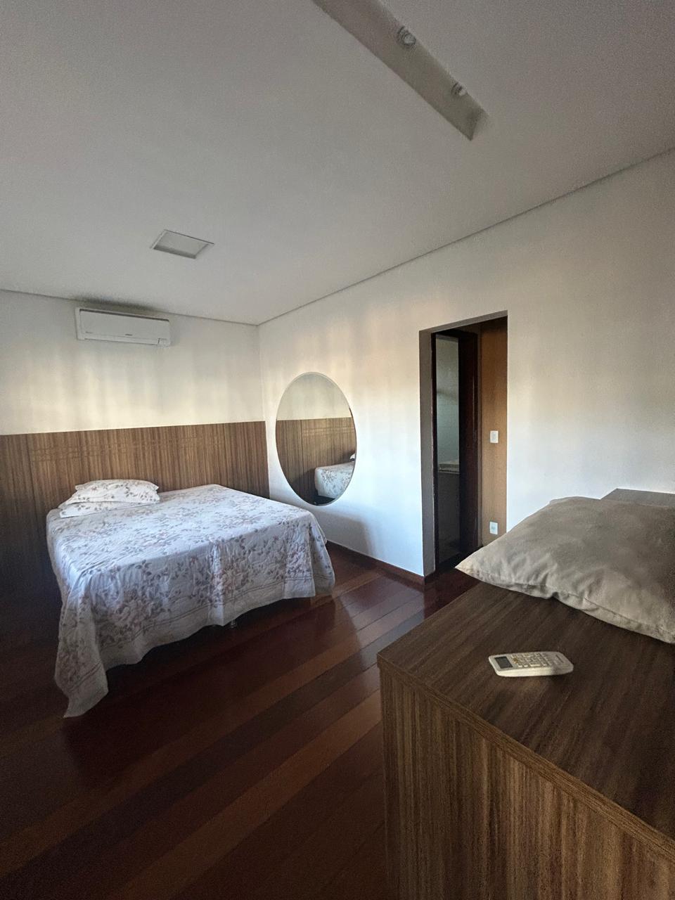Casa para alugar com 4 quartos, 430m² - Foto 10