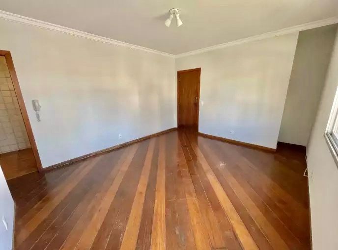 Apartamento à venda com 3 quartos, 95m² - Foto 4