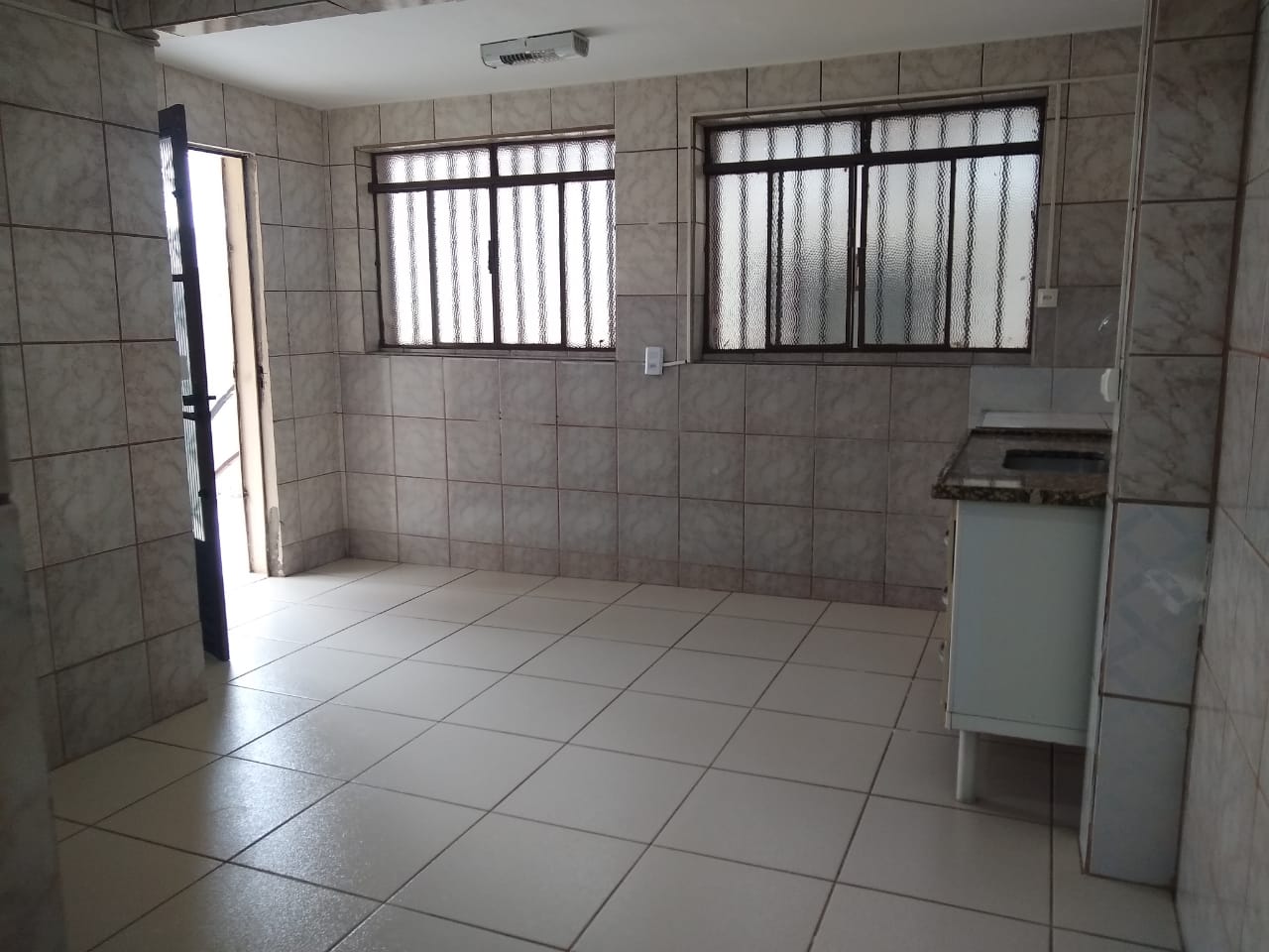 Casa à venda com 3 quartos, 120m² - Foto 7
